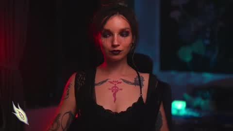 Snapshot of _alicemorrison_ chatting on 02-26-25, 04:45 Alice Morrison Mistress Datura online show from 02-26-25, 04:45