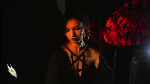 Snapshot of _alicemorrison_ chatting on 10-16-25, 06:31 Alice Morrison Mistress Datura online show from 10-16-25, 06:31