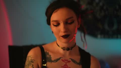 Alice Morrison Mistress Datura online show from 05-11-26, 06:05