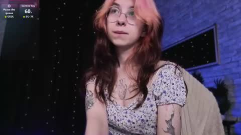 Snapshot of _alicenyx chatting on 06-17-26, 08:43 Alice online show from 06-17-26, 08:43