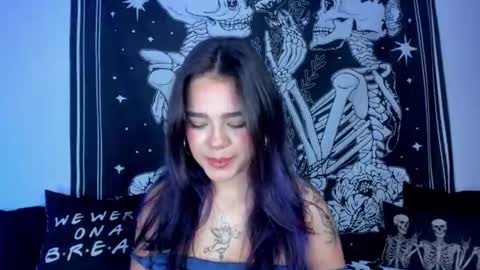Snapshot of _alicesasha_ chatting on 07-03-26, 10:43 _alicesasha_ online show from 07-03-26, 10:43