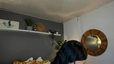 Snapshot of _aliice_1 chatting on 02-21-25, 07:43  Alice  online show from 02-21-25, 07:43