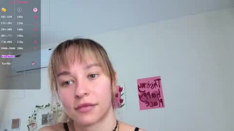 Snapshot of _alissaa_ chatting on 06-10-26, 09:08 Alice online show from 06-10-26, 09:08