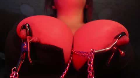 Giulia...... online show from 09-12-25, 04:56