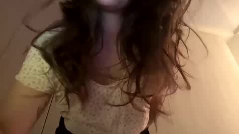 Snapshot of _alyson chatting on 02-28-25, 03:59 _alyson online show from 02-28-25, 03:59