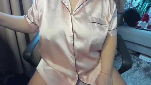 lisa online show from 12-20-25, 09:38