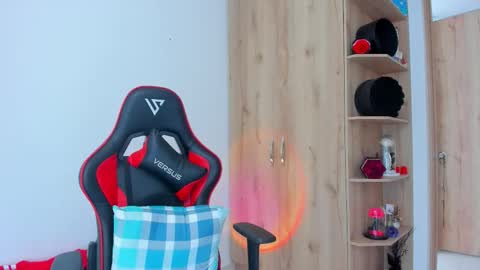 AMANDA online show from 02-22-26, 05:22