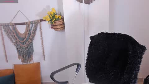 Ana Ruiz online show from 09-17-25, 09:27