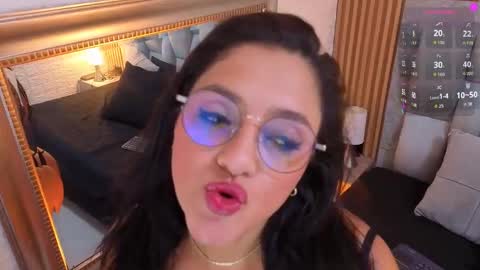 Snapshot of _andrealopez chatting on 06-09-26, 04:24 _andrealopez online show from 06-09-26, 04:24