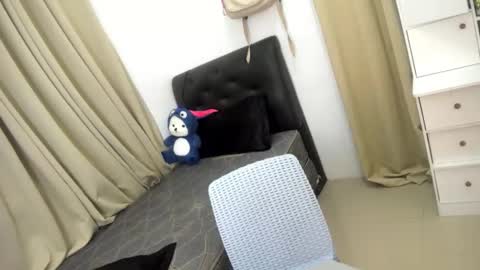 angela online show from 11-07-25, 07:14