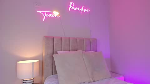 ngela  online show from 01-30-25, 11:44