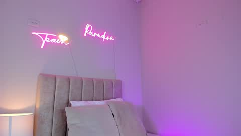 ngela  online show from 02-04-25, 11:38