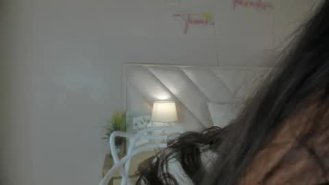 Snapshot of _angela_x chatting on 05-25-26, 11:16 ngela online show from 05-25-26, 11:16
