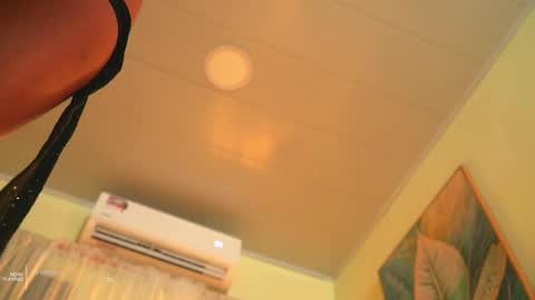 Angie -  online show from 04-19-26, 09:08