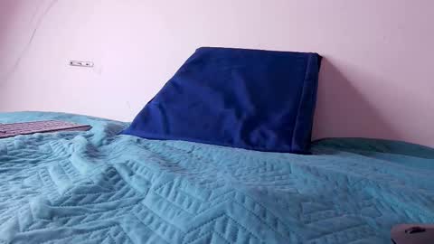 Any online show from 11-05-25, 07:36