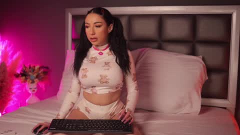 Anna online show from 02-09-25, 08:24