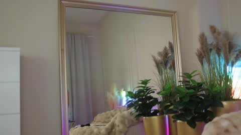 Snapshot of _anna_bloom chatting on 03-13-26, 08:37 Anna online show from 03-13-26, 08:37