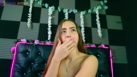 Annie Andrick online show from 02-12-26, 01:17