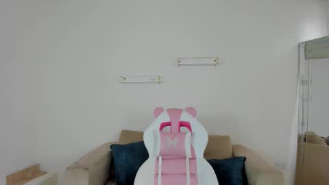    online show from 10-29-25, 12:18