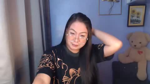 Snapshot of _arah chatting on 05-13-26, 01:25 arah online show from 05-13-26, 01:25