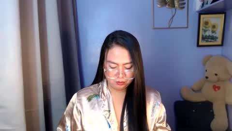 Snapshot of _arah chatting on 05-15-26, 11:01 arah online show from 05-15-26, 11:01