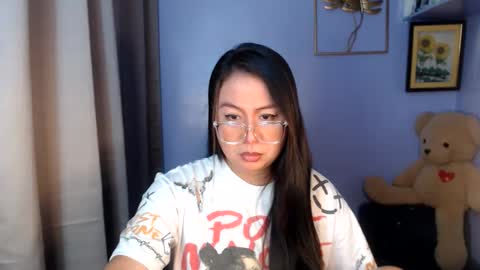 Snapshot of _arah chatting on 05-23-26, 01:22 arah online show from 05-23-26, 01:22