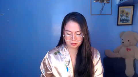 Snapshot of _arah chatting on 05-27-26, 01:13 arah online show from 05-27-26, 01:13