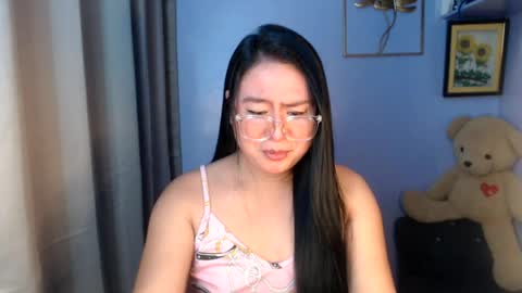 Snapshot of _arah chatting on 06-20-26, 12:58 arah online show from 06-20-26, 12:58