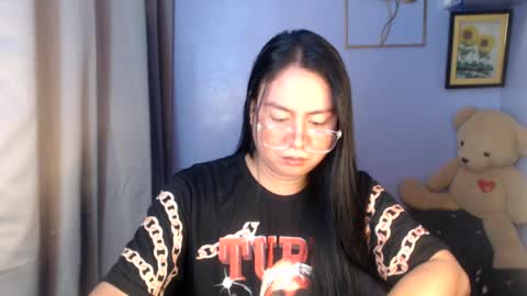 Snapshot of _arah chatting on 06-21-26, 01:19 arah online show from 06-21-26, 01:19