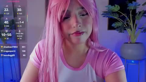   online show from 11-22-25, 01:43