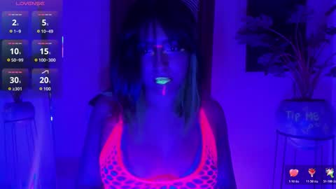   online show from 11-26-25, 03:13