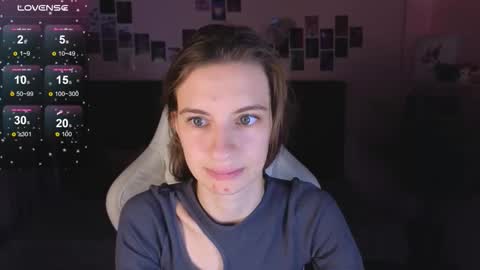 _ash_leyy_ online show from 09-17-25, 01:29