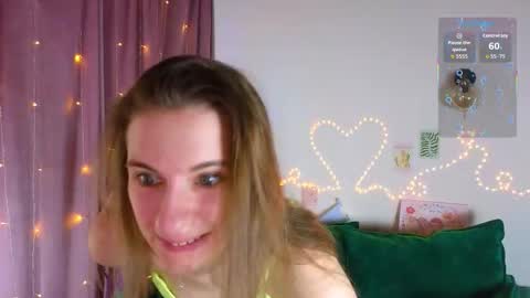 _ash_leyy_ online show from 10-17-25, 04:59
