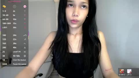 Snapshot of _ashhyy chatting on 06-19-26, 04:00 ashley online show from 06-19-26, 04:00