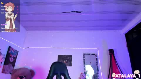 independent model atalaya online show from 04-17-26, 11:57