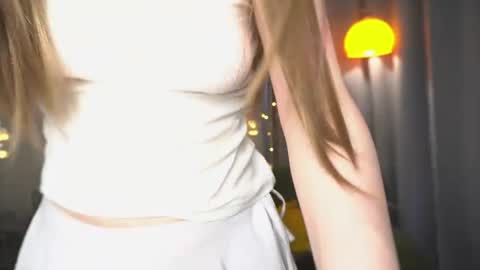 Snapshot of _aurora_lane chatting on 07-12-26, 12:29 _aurora_lane online show from 07-12-26, 12:29