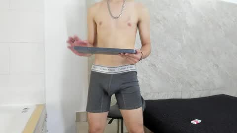 Snapshot of _axel_09 chatting on 04-11-26, 07:45 _axel_09 online show from 04-11-26, 07:45