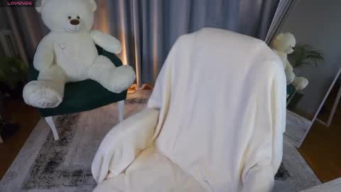 Jess online show from 05-04-26, 03:35