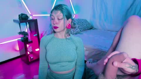 Snapshot of _baterchatur chatting on 01-23-25, 01:19 Lunita online show from 01-23-25, 01:19