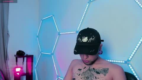 Snapshot of _baterchatur chatting on 01-25-25, 11:00 Lunita online show from 01-25-25, 11:00