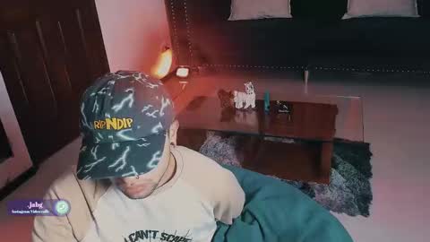 Snapshot of _baterchatur chatting on 02-28-25, 04:20 Lunita online show from 02-28-25, 04:20