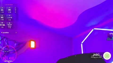 Snapshot of _baterchatur chatting on 10-25-25, 11:54 Lunita online show from 10-25-25, 11:54