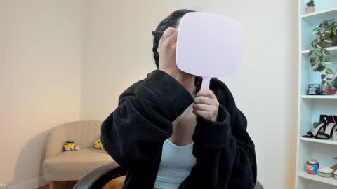 Bella Evans online show from 01-23-25, 08:46