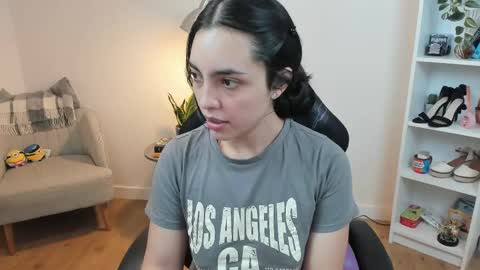 Bella Evans online show from 02-13-25, 05:37