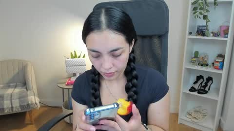 Bella Evans online show from 05-25-26, 04:51