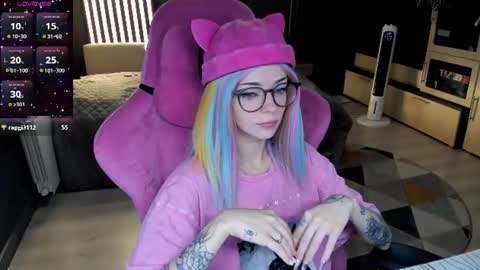 Snapshot of _black_fox__ chatting on 07-13-26, 11:51 Olivia Subscribe to my Fansly - online show from 07-13-26, 11:51
