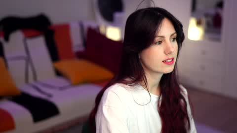 Snapshot of _blackbee_ chatting on 12-22-25, 05:59 Lili online show from 12-22-25, 05:59