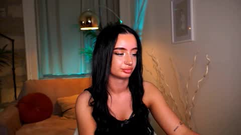 Pearl online show from 03-14-26, 06:13