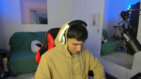 Snapshot of _blakee chatting on 01-04-25, 02:14 B L A K E online show from 01-04-25, 02:14