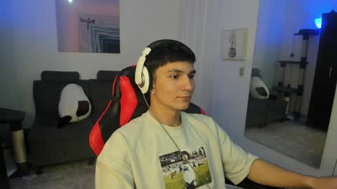 Snapshot of _blakee chatting on 01-06-25, 06:47 B L A K E online show from 01-06-25, 06:47